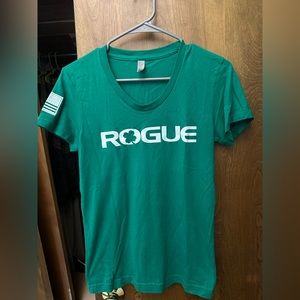 Women’s Rogue St. Patrick’s t-shirt size large